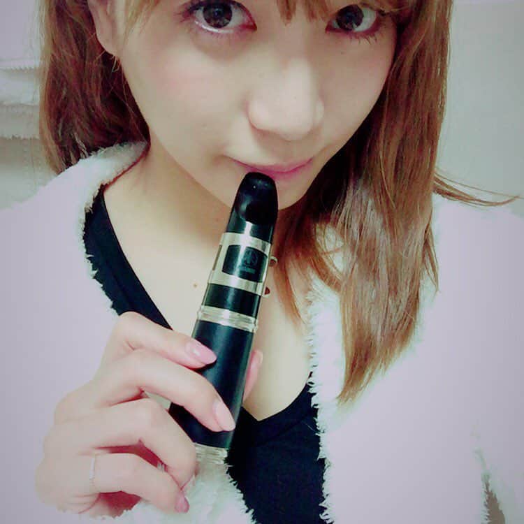大島麻衣さんのインスタグラム写真 - (大島麻衣Instagram)「樽で30秒を3セット。 #clarinet #クラリネット #吹奏楽部」12月1日 16時19分 - maioshima911