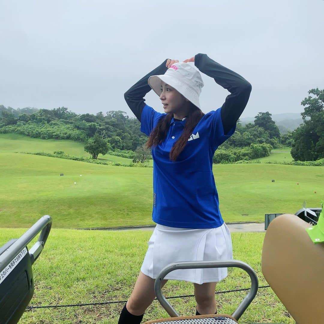 入来茉里さんのインスタグラム写真 - (入来茉里Instagram)「午後からは 日焼け対策 完全防備♡ 12回目のラウンド ベスト更新 スコア102🏌️‍♀️⛳️でした☺️  #golf #golfstagram #golfwear #tangram #ゴルフ #ゴルフ女子  #ゴルフコーデ #ゴルフウェア #タングラム」9月4日 14時44分 - iriki.mari_official