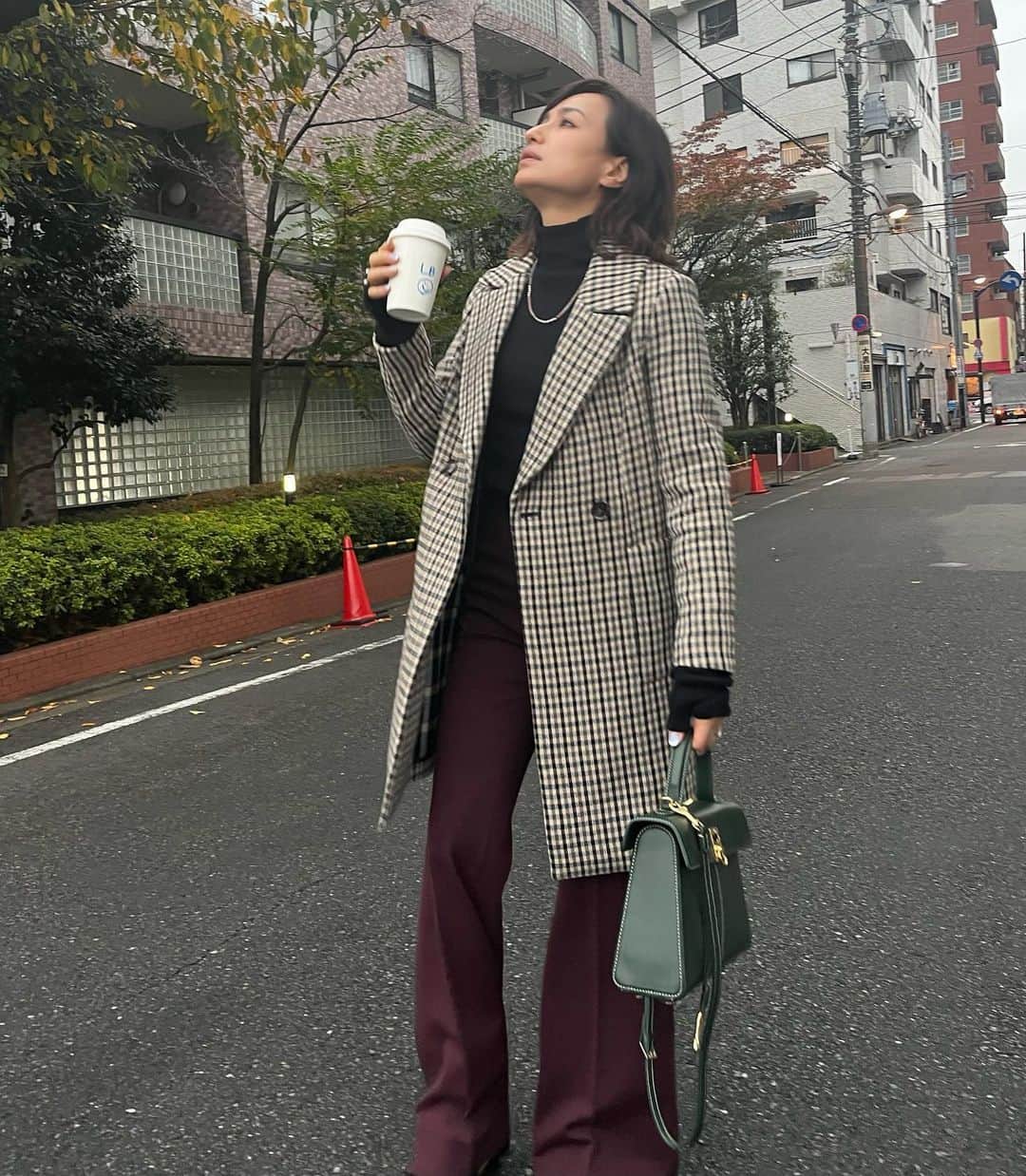 佐田真由美さんのインスタグラム写真 - (佐田真由美Instagram)「あったかいね〜 朝は寒いけど、お昼から暖かくなり、洋服悩みます