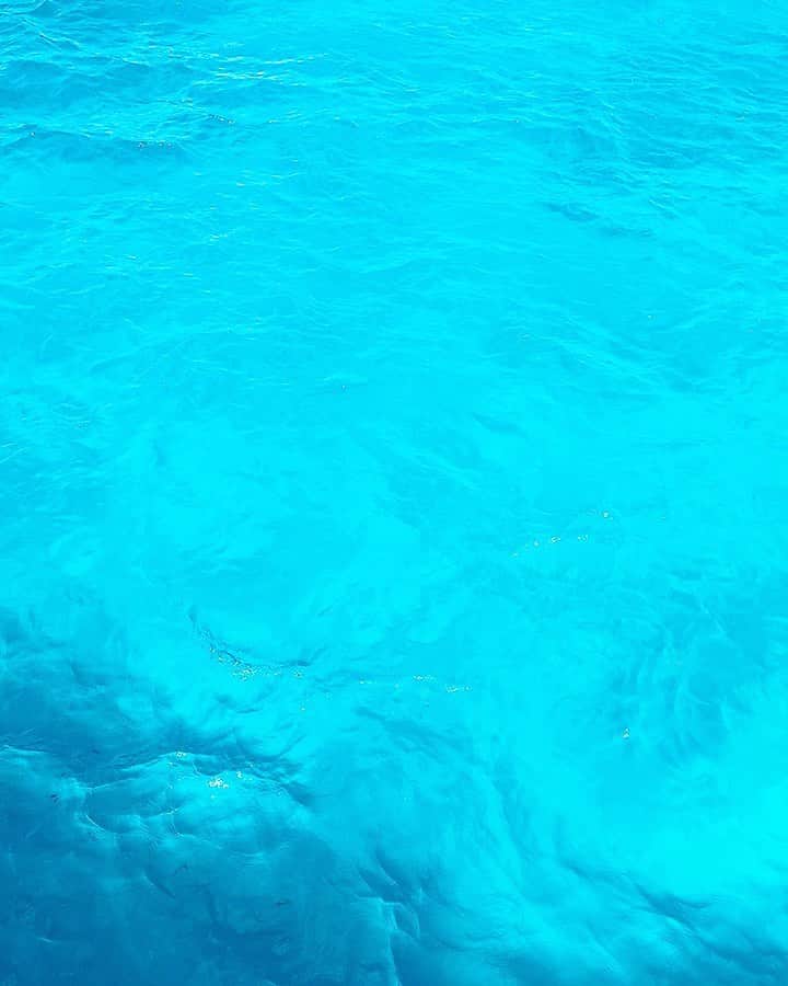 山下莉果のインスタグラム：「好きな色💙 #カリブ海」