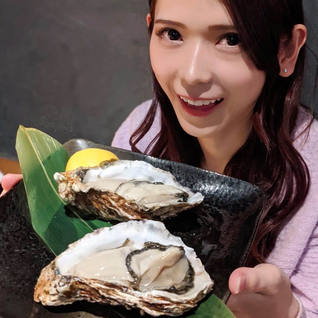 大見さなえさんのインスタグラム写真 大見さなえinstagram「世界一好きな生牡蠣のお店😍😍﻿ 六本木『かき心 』時間差投稿﻿ ﻿ 生牡蠣はクリーミーで弾力あり！！﻿ とにかく