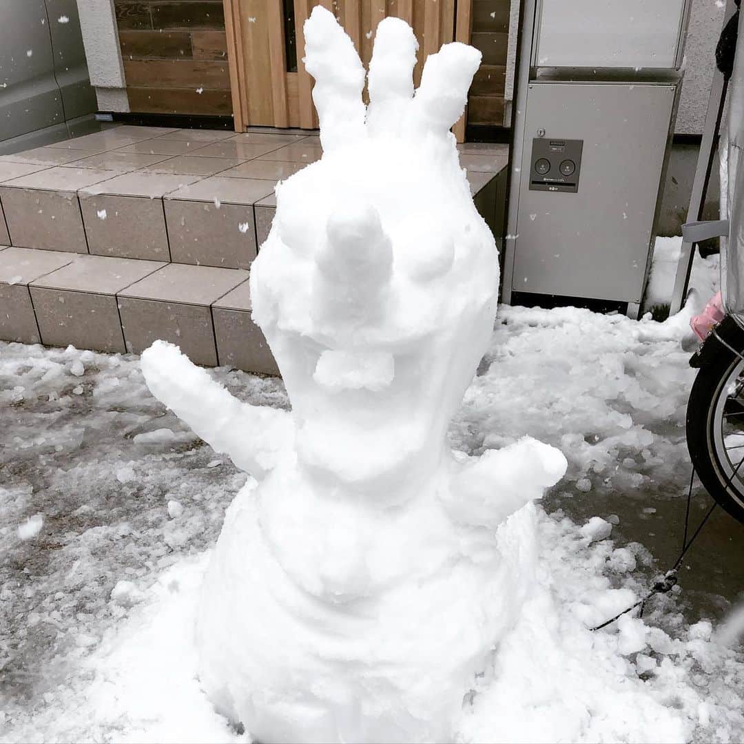 三上正貴さんのインスタグラム写真 - (三上正貴Instagram)「ゆきだるまつくーろー☃️ #シラフで作ったオラフ #オラフ #雪だるま」3月29日 12時40分 - mikamim1
