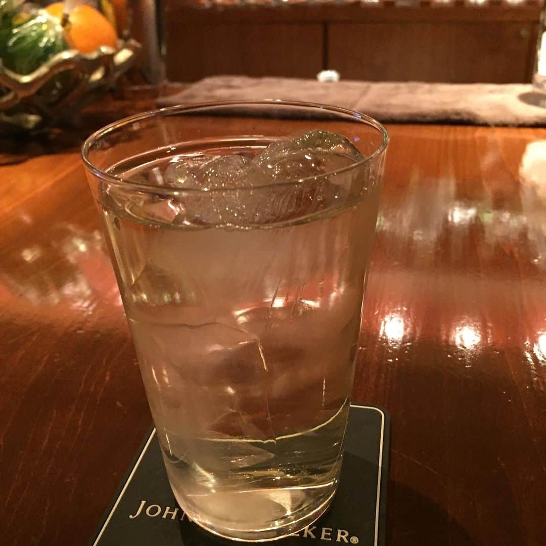 山出雄大さんのインスタグラム写真 - (山出雄大Instagram)「酒テロで出歩いた気分に。。 最後のはシンプルにテロです。。。 #ダークホース山出 #お酒好きな人と繋がりたい #お酒」4月1日 1時17分 - de_yama