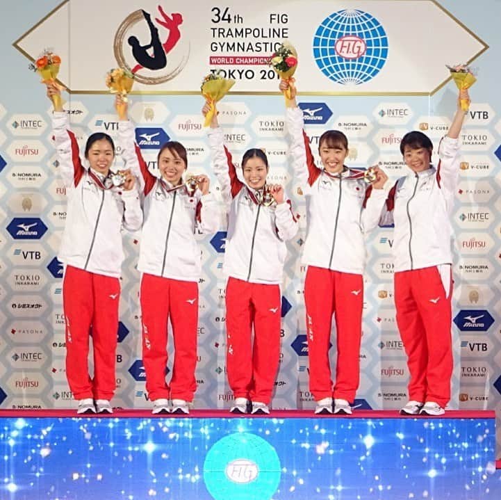 宇山芽紅のインスタグラム：「. 団体優勝🏆 . 日本女子団体 初のメダルで金メダル😭✨ . 今日で世界選手権3日目！ TEAM JAPANの 応援をよろしくお願いします🇯🇵 . #世界トランポリン2019」