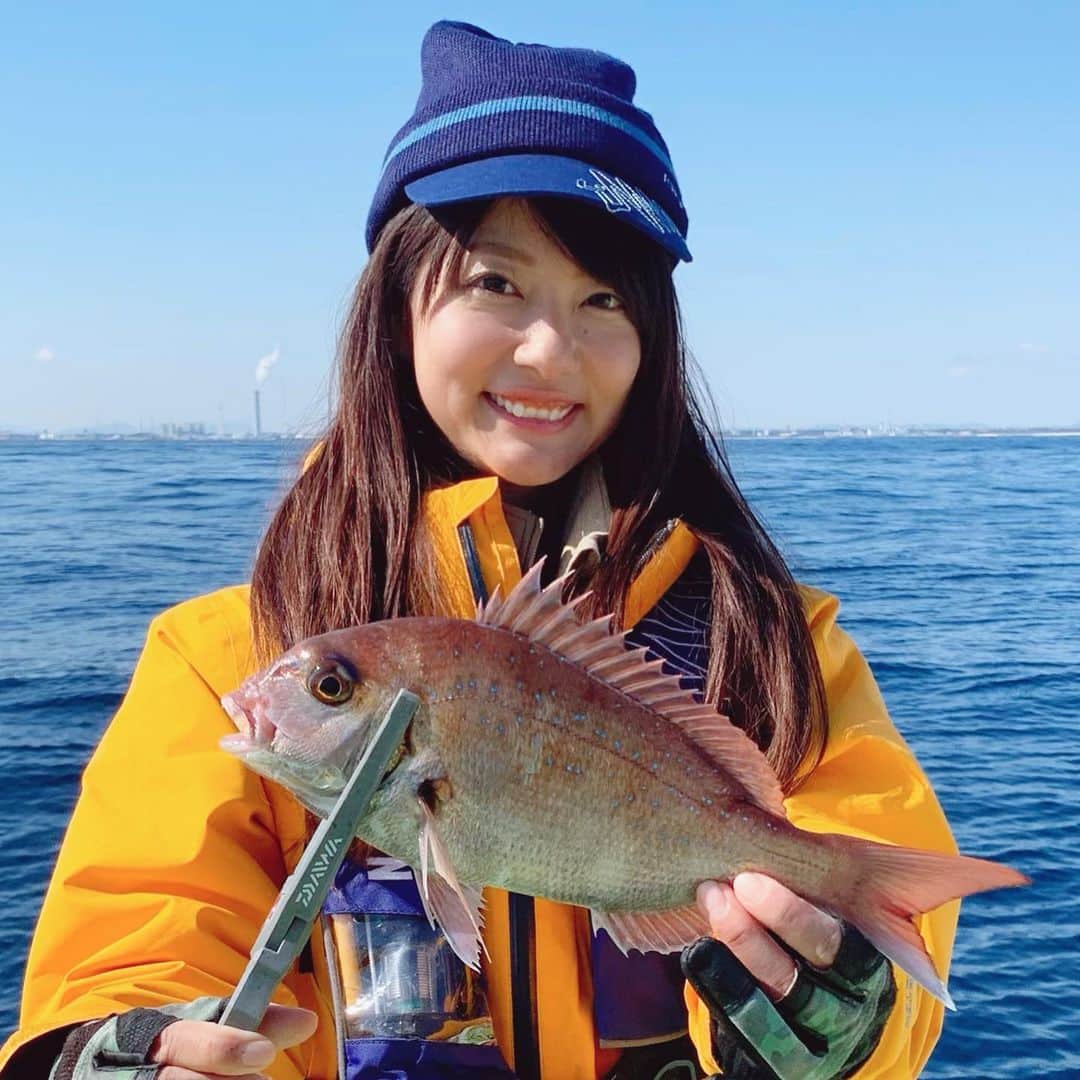 晴山由梨さんのインスタグラム写真 - (晴山由梨Instagram)「釣りビジョン・釣りうぇ〜ぶのロケでテンヤマダイに挑戦💪 ゲストも豊富で