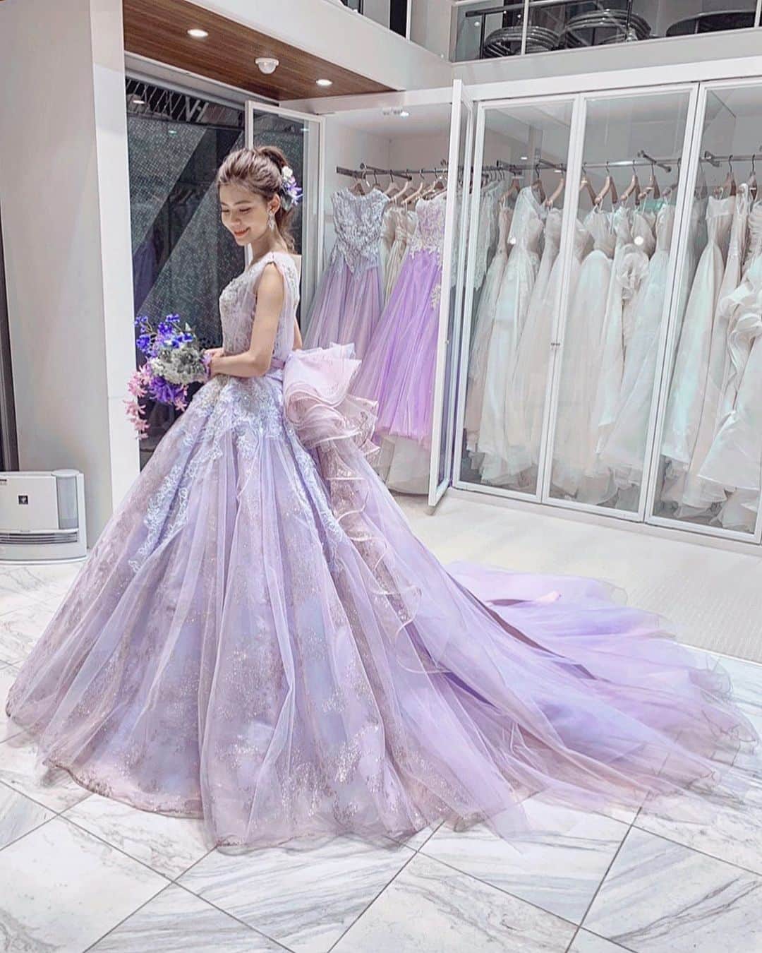二次会　花嫁　ドレス　薄紫　可愛い　ウェディング　カラードレス