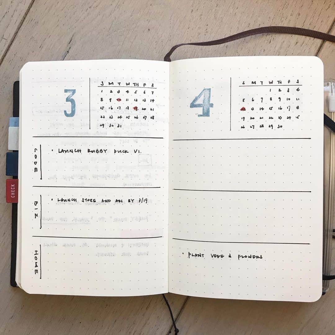 Dara M.のインスタグラム：「Bi-monthly goal setting. Needed a place to keep me focused on what’s important in the near future. I also dig the ghosting in Moleskine. Pristine paper makes me nervous. 😏 #bulletjournal #plannercommunity #functionalplanning #minimalistplanner #moleskine #pocketplanner」