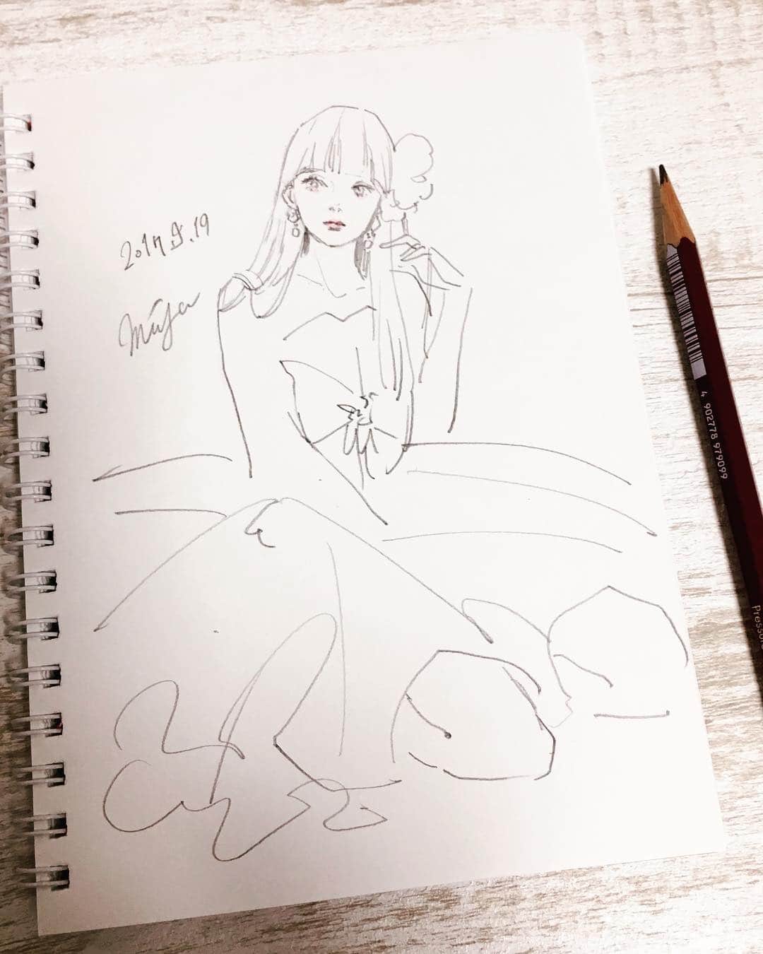 Miya ミヤマアユミ さんのインスタグラム写真 Miya ミヤマアユミ Instagram 息抜き ちょっとすっきり 整えない線を仕上げにも取り入れたいです イラスト イラストレーター Illustrator 落書き 手描き 手書き 落書き 手書き 手描き アナログ アナログ