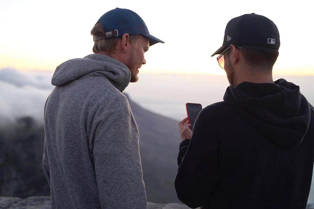 Aviciiのインスタグラム：「Funny how a screen can draw more attention than one of the seven wonders of the world. Remember to look up 👆」