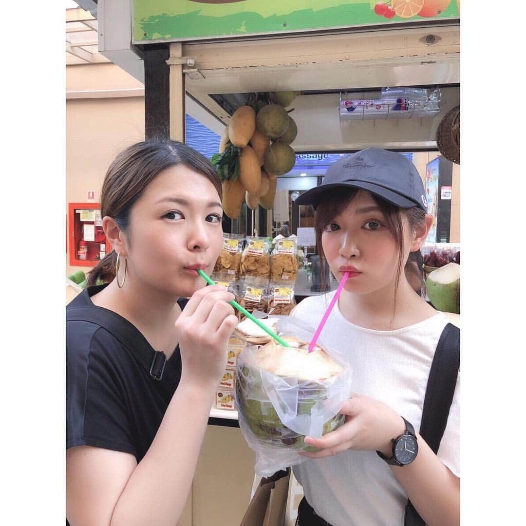福咲れんさんのインスタグラム写真 福咲れんinstagram 「タイに行ってきました〜🇹🇭 毎日タイ料理とビール飲んで、観光はほどほどに 笑 、朝から全員すっぴんで公園へ朝ごはん