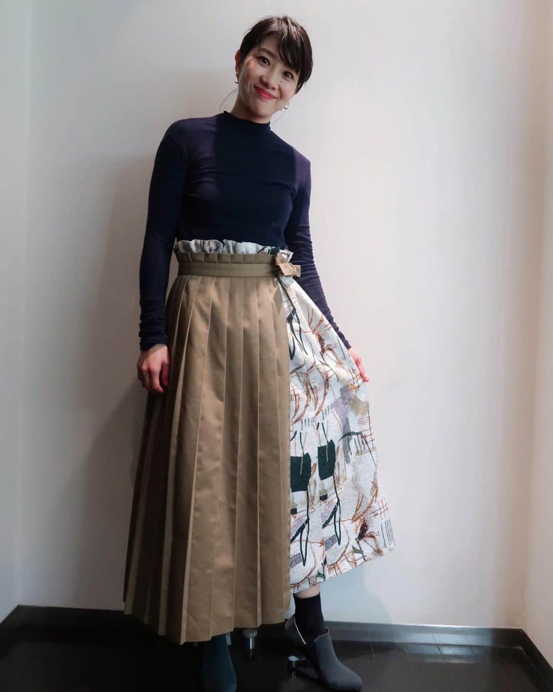 潮田玲子さんのインスタグラム写真 潮田玲子instagram 本日は収録へ 衣装ではないのですが 先日giftでいただいた Rim Ark のスカートはいてテンション上げて行って参りました やっぱり可愛いこのスカート 収録の告知はまたさせてください 私服