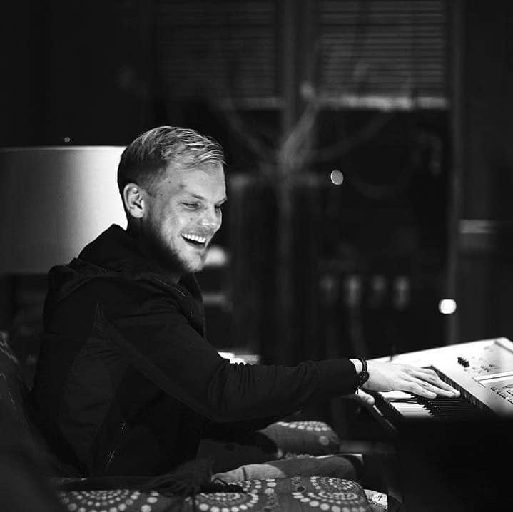Aviciiのインスタグラム：「“Spread positivity through my music, in message and enjoy success but not materialistic success” - Tim, 2018  Forever in our hearts, minds and ears ❤️」