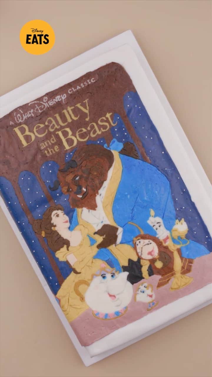 美女と野獣のインスタグラム：「Disney Eats proudly presents... a sheet cake inspired by the ‘90s #BeautyandtheBeast VHS tape.」