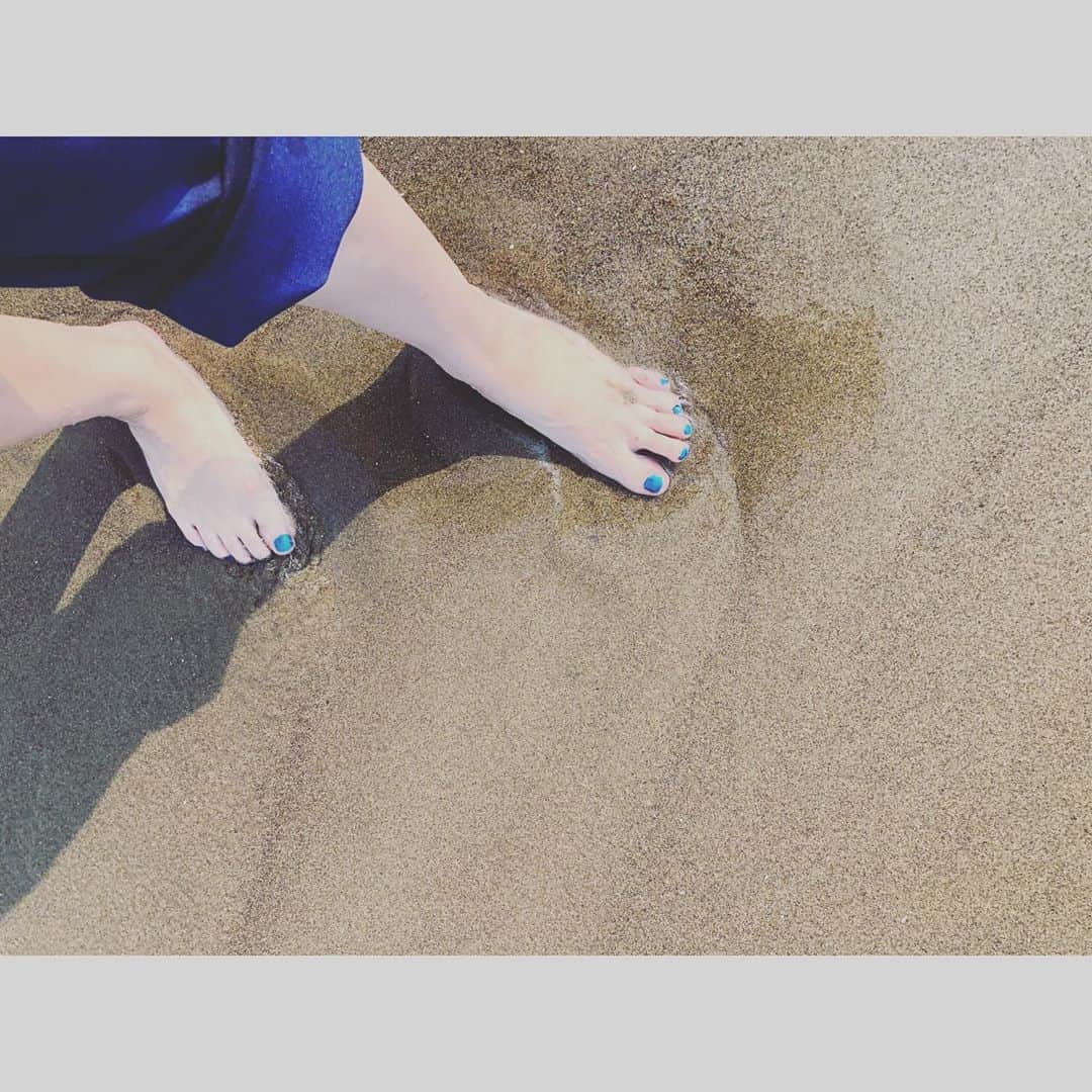 伊藤かずえさんのインスタグラム写真 伊藤かずえinstagram 熱海 ロケ 今年初めての海
