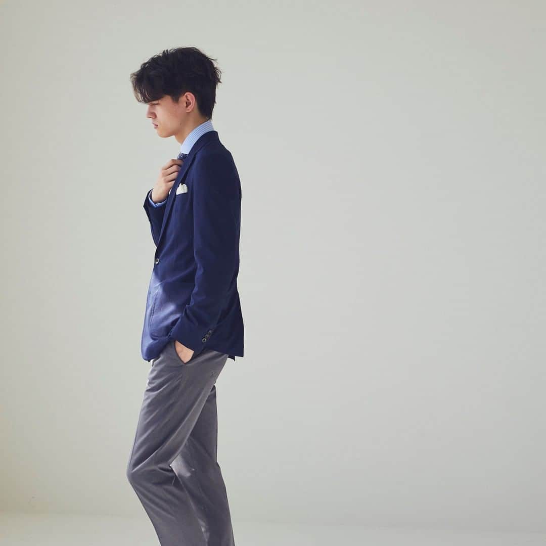 SUIT SELECT スーツセレクトさんのインスタグラム写真 - (SUIT SELECT スーツセレクト Instagram)「これからのクールビズに最適。選べる2パンツスーツ。 ・ SUIT ¥28,000 / SHIRT ¥3,800 / TIE  ¥2,800 (すべて税別) ・ ・ ・ #suit #スーツ #suitselect #スーツセレクト ...