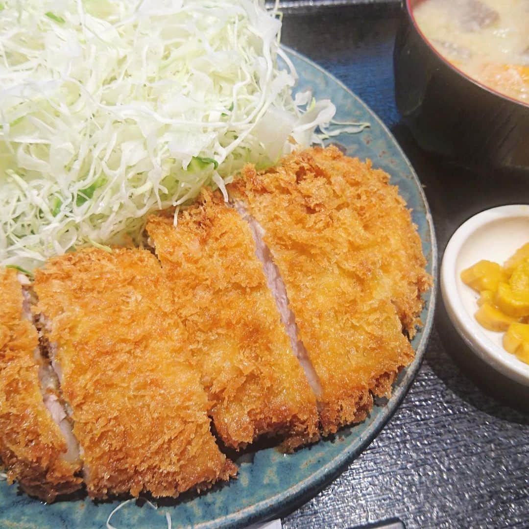 スルスルさんのインスタグラム写真 - (スルスルInstagram)「. @surusuru_jl . お食事をガッツリ楽しみたい時は