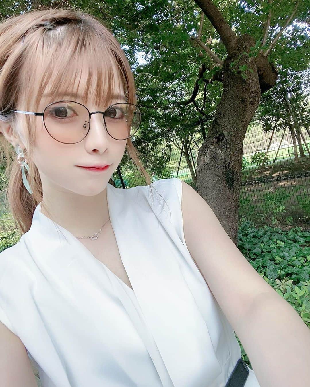 優月美羽さんのインスタグラム写真 - (優月美羽Instagram)「梅雨あけたーーー！☀ 外少しお散歩しただけでめっちゃ暑い😂今週末から