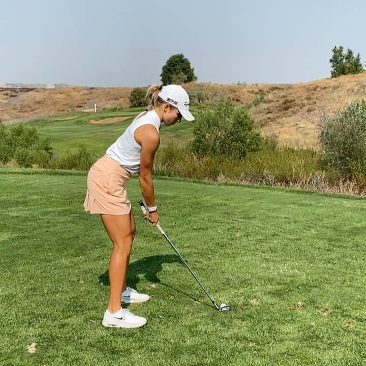 Sierra Brooksのインスタグラム：「Digging these Cali views. Excited to tee it up in the #IOAChamp this week on @road2lpga  #taylormade  #nikegolf」