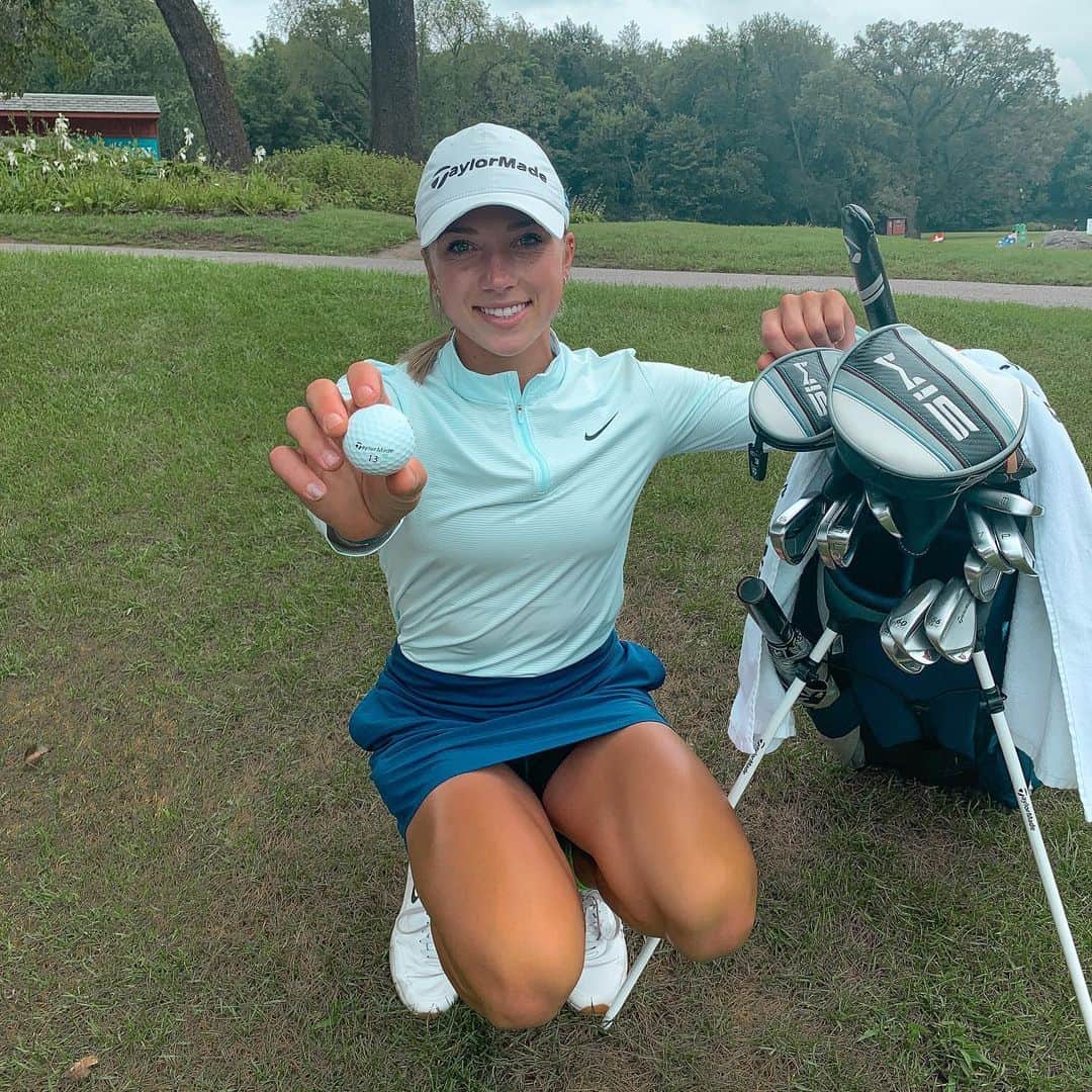Sierra Brooksのインスタグラム：「Hope you’re out on the course enjoying #WomensGolfDay! To celebrate, I’m giving away a year’s supply (12 dozen) of @taylormadegolf TP5 or TP5x golf balls to one of you. To enter, follow me, @taylormadegolf and tag three of your best golf friends in a comment below. I’ll pick a winner on Sunday.」