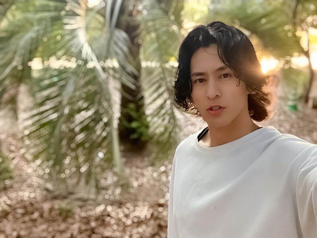 LANCEさんのインスタグラム写真 - (LANCEInstagram)「It's also natural posture to live in the nature like this. i love it.」9月26日 16時59分 - onedraft.lancetagram