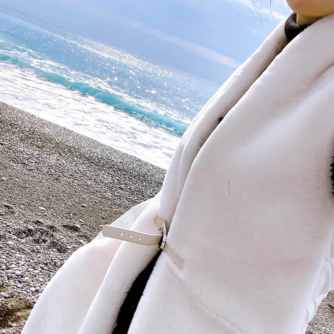 美香さんのインスタグラム写真 - (美香Instagram)「世界遺産巡り！ #三重県 #熊野市 #獅子岩 コートについてのご質問を沢山