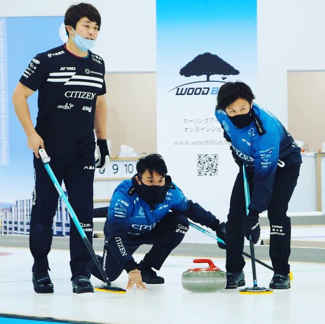 山口剛史のインスタグラム：「今シーズン、初の大会に参加しました🥌結果は2勝1敗の3位となり決勝進出とはなりませんでしたが、チームは順調に育っています😊このような状況の中、大会の企画運営や協賛者様、応援して頂いた皆様、たくさんの皆様に感謝です‼️ 📷:WCT-JAPAN #curling #カーリング #SC軽井沢クラブ #WCT #恵仁会 #WOOD BLUE #citizen #大東建託 #八海山 #エステー #yonex」