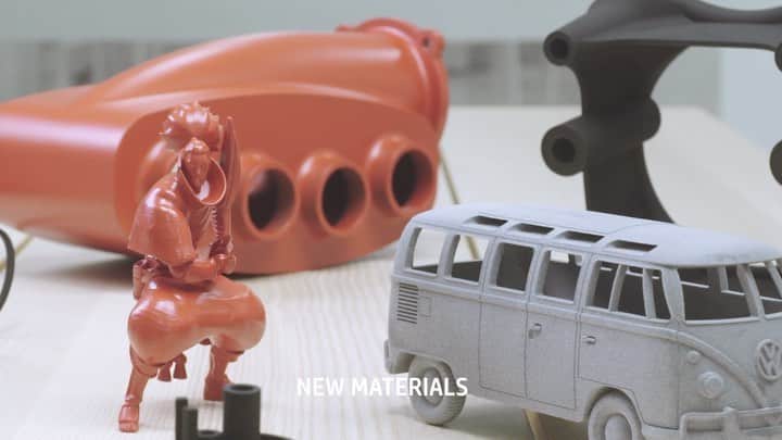HP（ヒューレット・パッカード）のインスタグラム：「To our customers, partners, and the #3D printing community: let’s acknowledge our collective progress in 2020—from production agility in the face of a global pandemic, to unveiling a new era of manufacturing-ready 3D printing. Thank you for all you do.Learn more at the link in bio.」