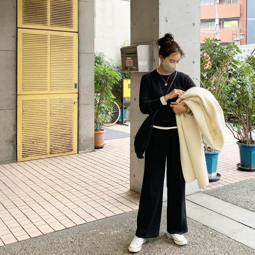 鈴木六夏さんのインスタグラム写真 - (鈴木六夏Instagram)「安定の、紺 