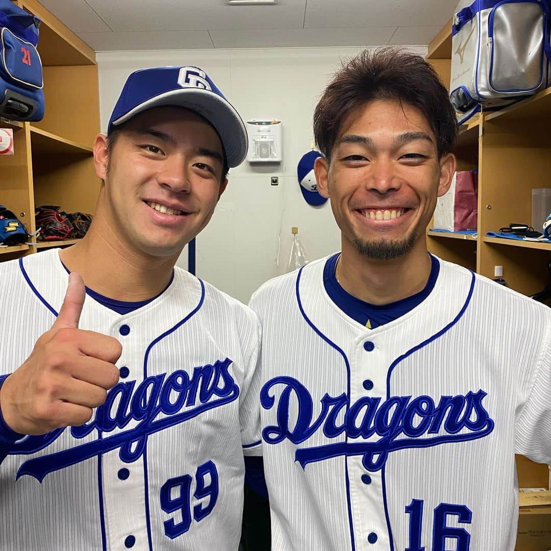 鈴木翔太さんのインスタグラム写真 鈴木翔太instagram 今日報道がありましたが 来シーズンから阪神タイガースでプレーさせてもらうことになりました ドラゴンズで7年間 沢山の方と出会う事ができ 憧れていた先輩方や友達みたいな後輩たちと一緒に野球が出来た事