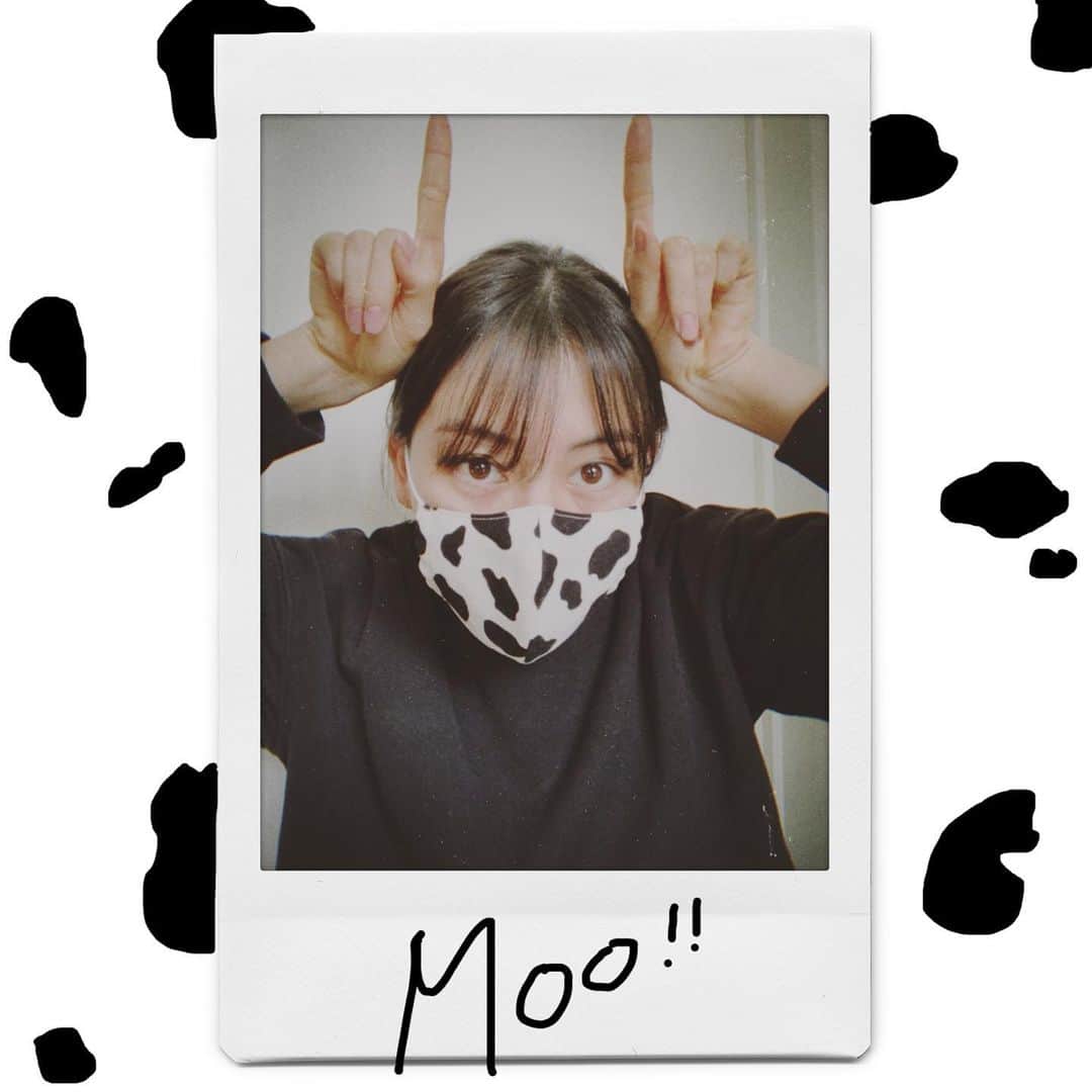金井美樹 のインスタグラム：「#mask #moo #🐄」