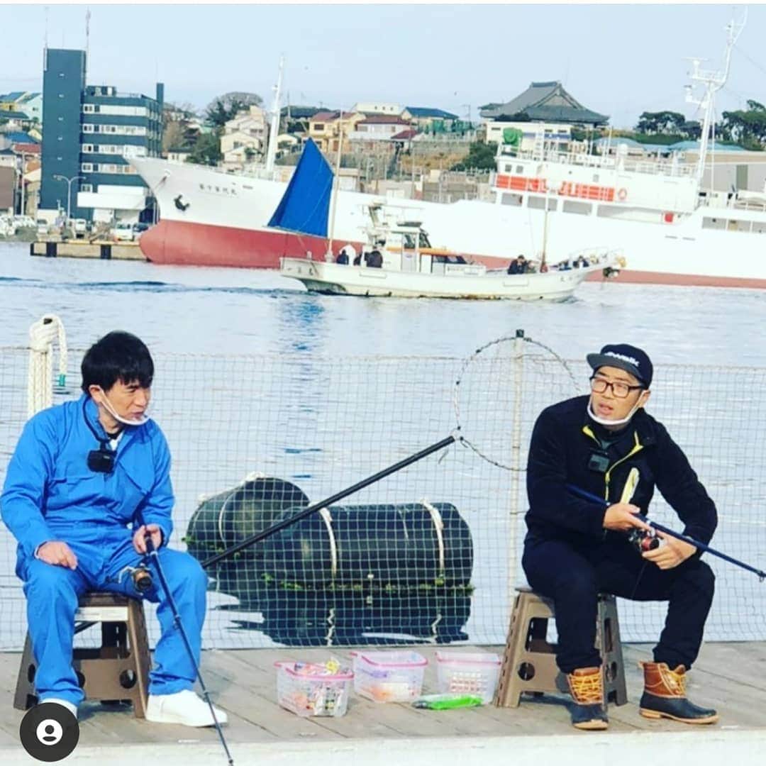 鈴木拓さんのインスタグラム写真 - (鈴木拓Instagram)「濱口さんと釣りをしております。  はねるのトびらのことめちゃイケのことをお話させていただいております！  濱口さんのYouTube。  見てください。」1月13日 21時34分 - drunkdragon.suzuki.taku