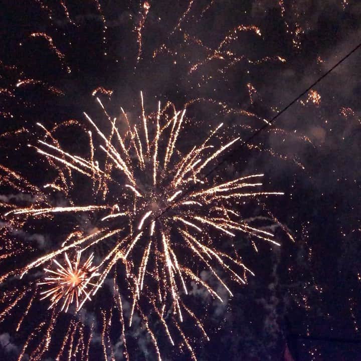 中島浩二さんのインスタグラム写真 - (中島浩二Instagram)「あけおめだすーーー🤣🤣🤣 カウントダウンで花火が上がったよー😊 今年も皆
