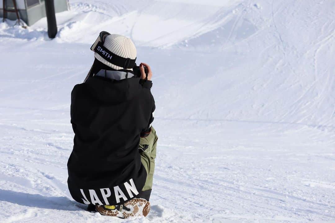 冨田せなのインスタグラム：「Photo @mitsukiono  いいの残るとニヤけちゃう @senapshot で気まぐれ更新〜 #laax #switzerland #snowboard #camera #senapshot」