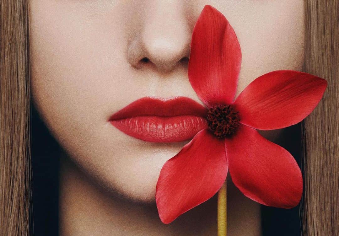 吉田ユニのインスタグラム：「#装苑 #3月号 #flower #lips」