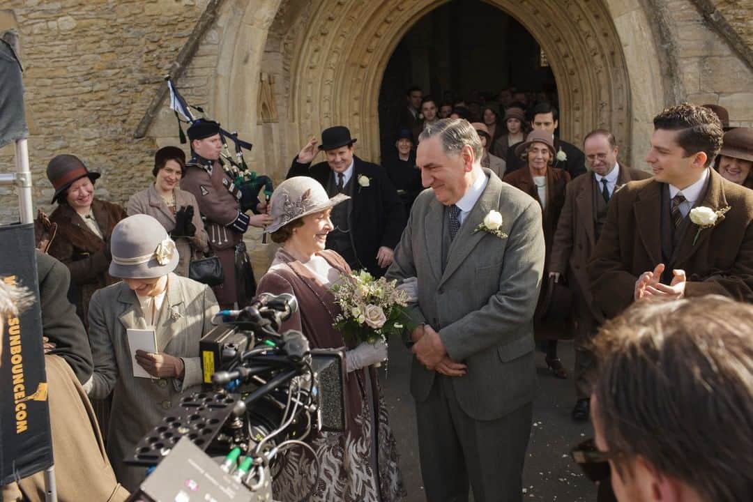 ダウントン・アビーのインスタグラム：「Such joy at the wedding of Mr Carson and Mrs Hughes. #BehindTheScenes #Season6」