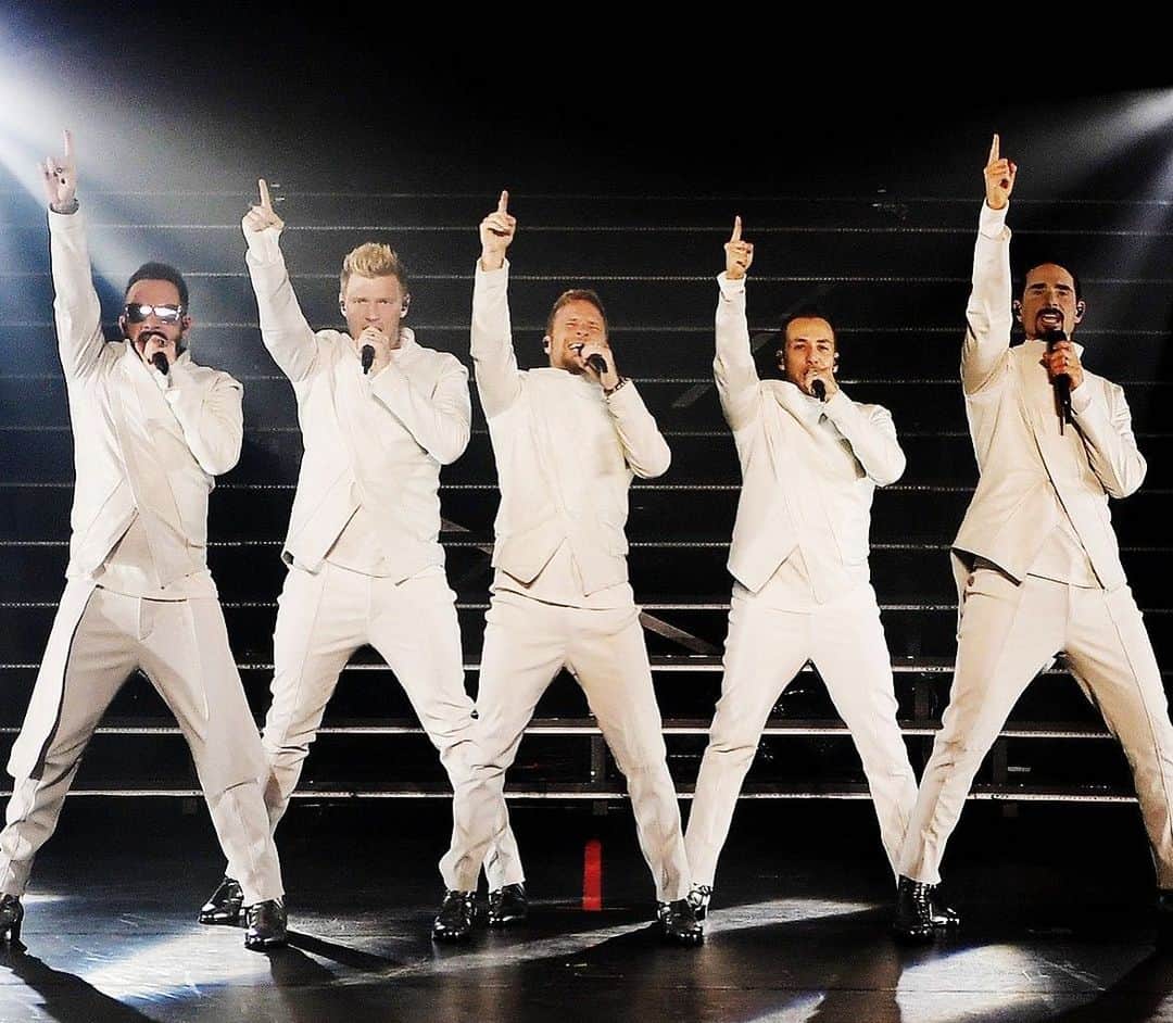 backstreetboysのインスタグラム：「Exactly 4 years ago "Larger Than Life" opened at Planet Hollywood in Vegas! What an insane run that was. Maybe we'll do it again someday... ❤️ #BSBVegas」