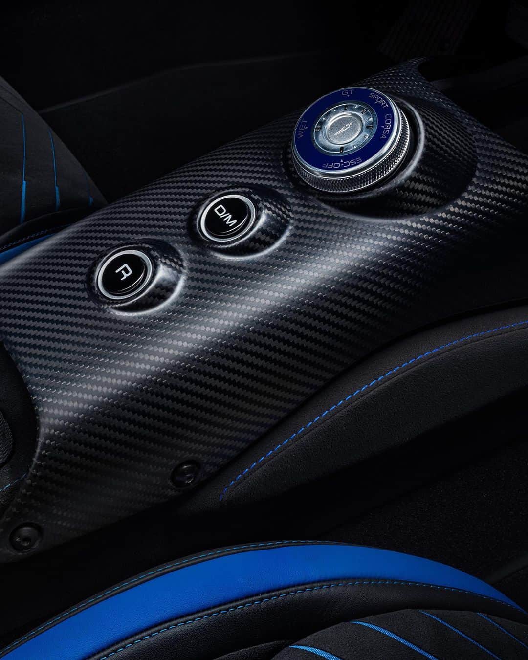 マセラティのインスタグラム：「The MC20's central console is designed to focus purely on your driving pleasure. MC20. The First of its Kind. #MaseratiMC20 #Maserati」