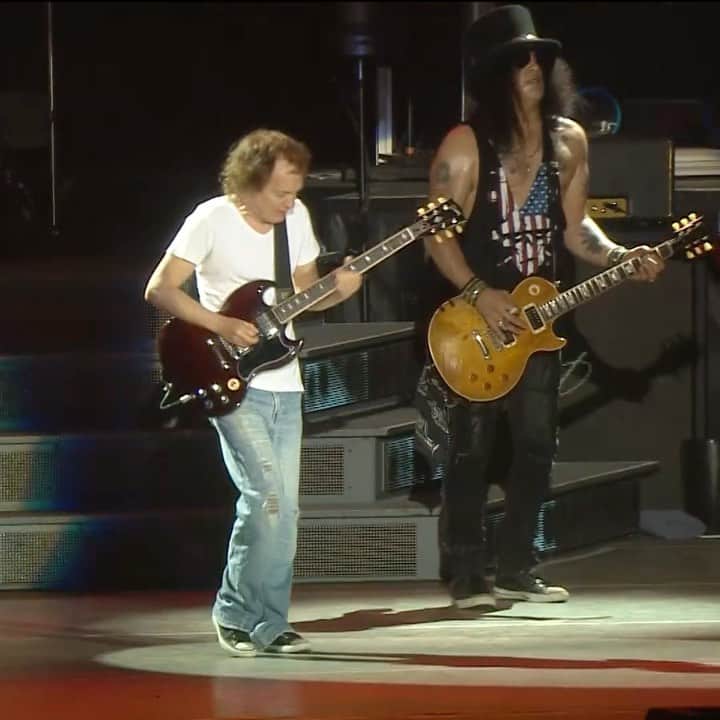 Guns N' Rosesのインスタグラム：「Rocking with Angus」