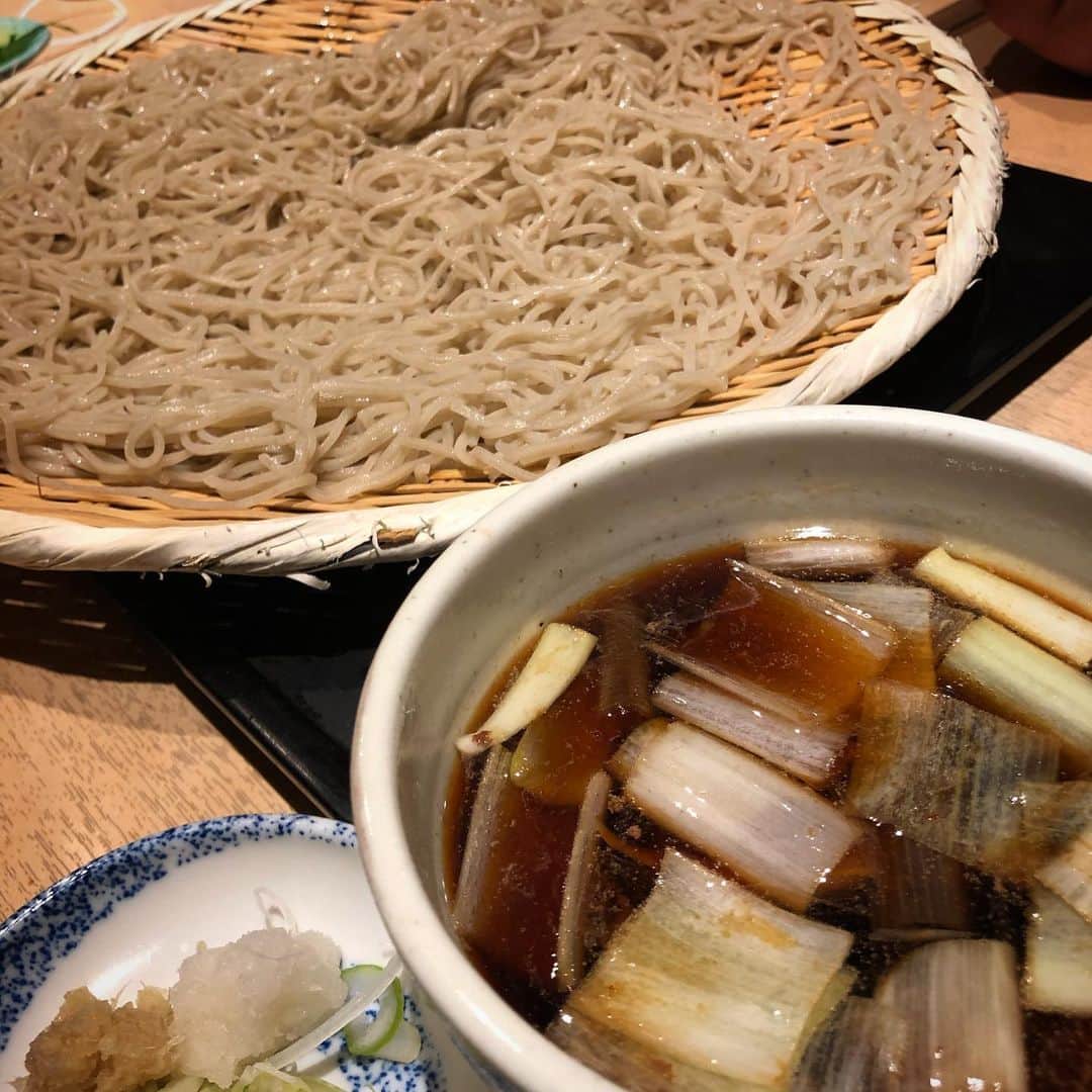 鈴木蛍のインスタグラム：「ここのお蕎麦めちゃ美味しかったんだぁ〜。すんごい量だったけど😳 また行きたい！ #錦糸町 #遠いなぁ #でも行きたい」