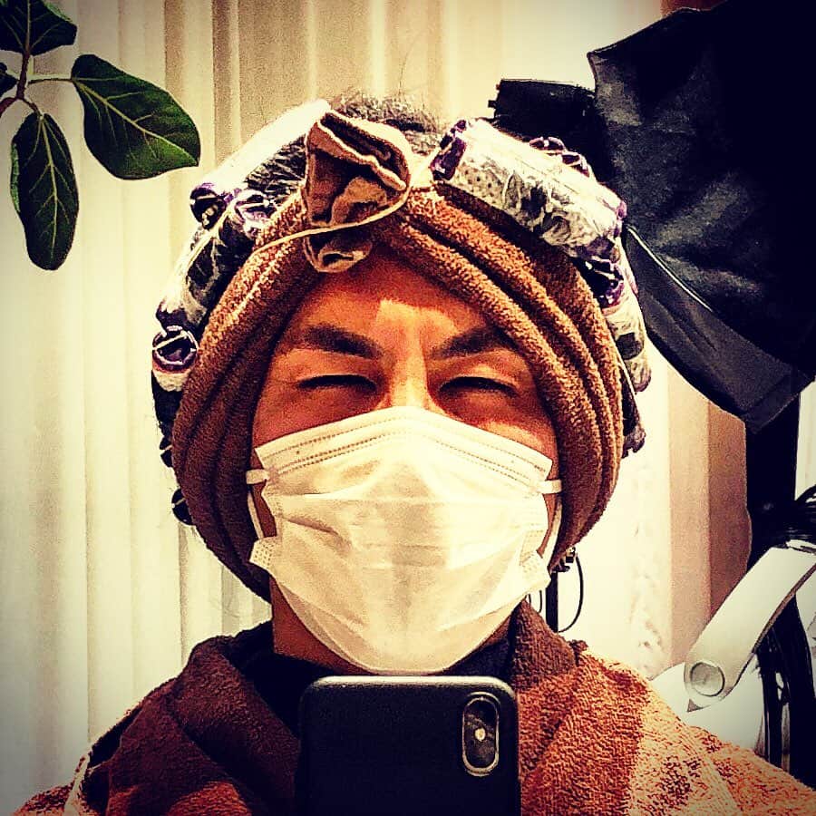 神田雄一朗さんのインスタグラム写真 - (神田雄一朗Instagram)「石油王、如月。」2月19日 19時56分 - ukiukikanda