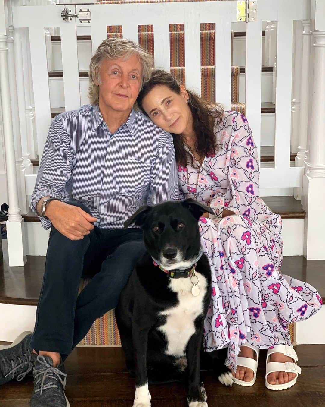 ポール・マッカートニーのインスタグラム：「It's #LoveYourPetDay! Here are Paul and Nancy with their rescue dog, Rose 🐾  Photos taken from the #McCartneyIII artwork. #dogsofinstagram」