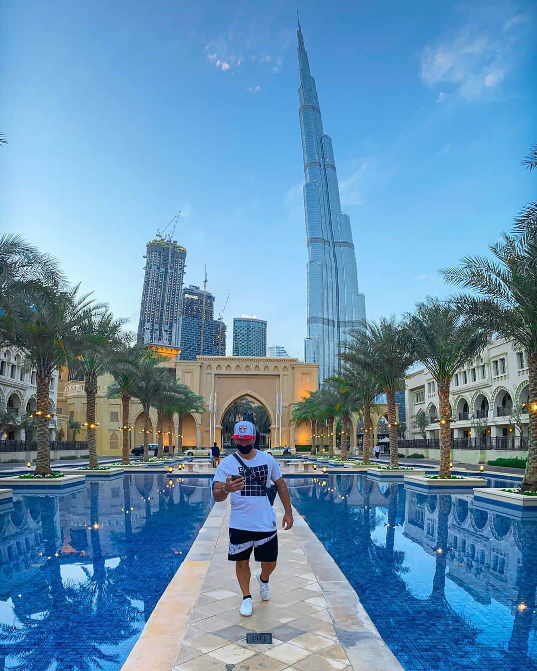 ショーン・ガルニエのインスタグラム：「🌎 LIVE TOMORROW 9.30 DUBAI TIME for all your question about my masterclass 🔥 #Dubai #SeanGarnier #Urbanballer」