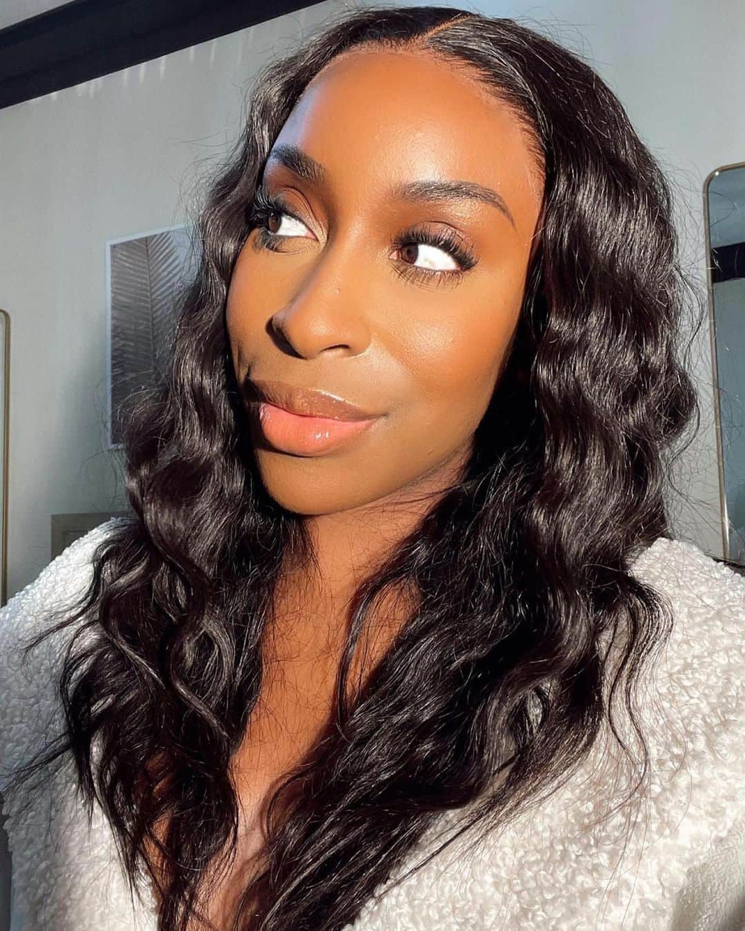YouTubeのインスタグラム：「Think you know @jackieaina? What about @nymatang? @nikkietutorials? @thepatriciabright? @patrickstarrr? Test how well you know beauty gurus with a quiz in today’s Story. 💋⤴️」