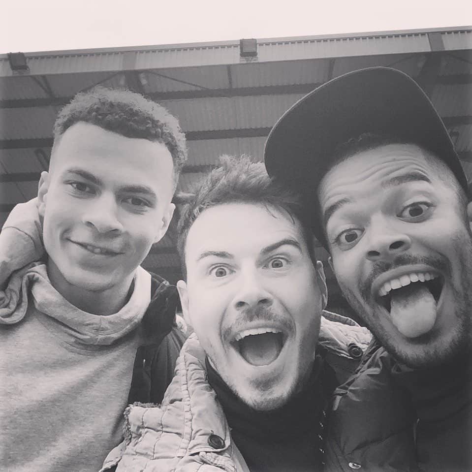 F2Freestylersのインスタグラム：「What a goal @dele 👏🤩🚲」