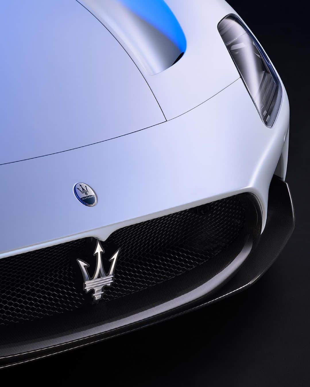 マセラティのインスタグラム：「The perfect symbiosis between Italian design and engineering Made in Modena. MC20. The First of its Kind. #MaseratiMC20 #Maserati」