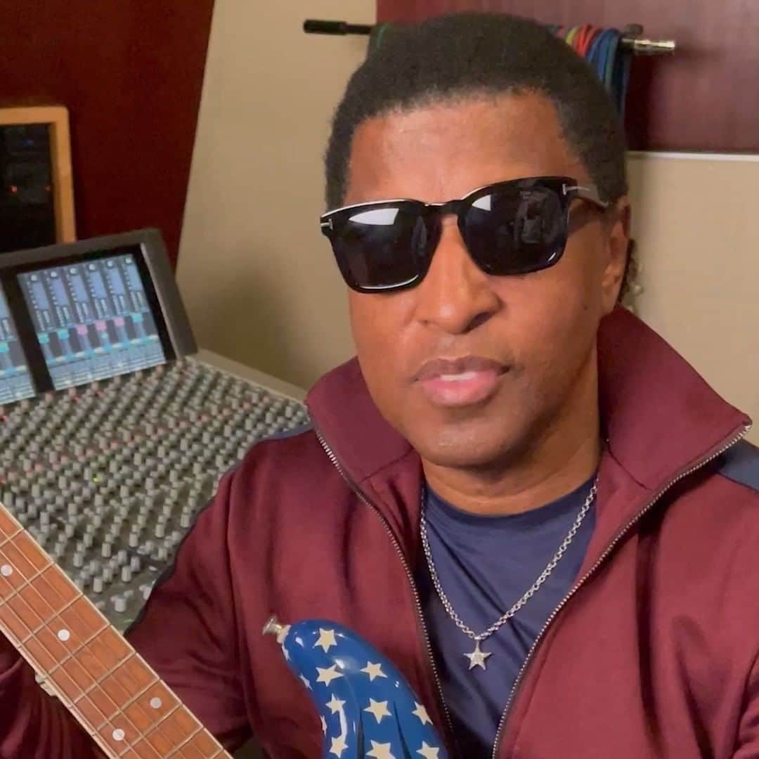 Fender Guitarのインスタグラム：「Today’s #BlackHistoryMonth music recommendation is brought to you by @babyface! Don’t forget to check out his ‘For the Record’ playlist in our IG Stories.」