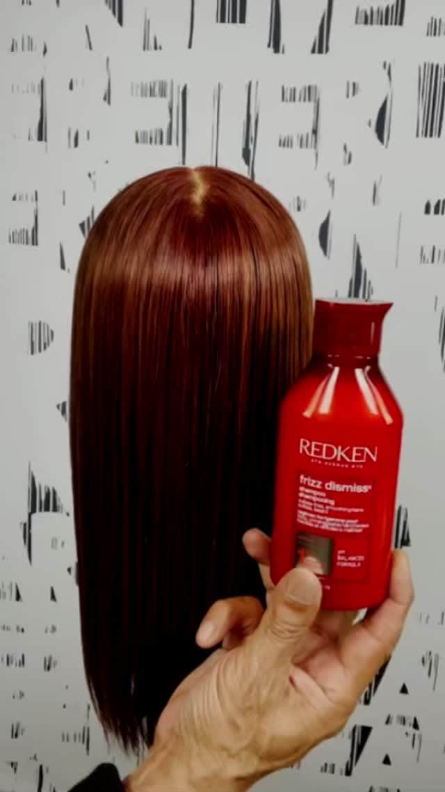 Sam Villaのインスタグラム：「Your favorite formulas - now in upgraded #SustainablePackaging! ❤️ Watch the @Redken reveal on March 1st on #SalonCentric for your chance to receive the ENTIRE new line! For more details regarding the launch, go to >> @SalonCentric.⠀ ⠀ #ItTakesAPro⠀ #RedkenReady⠀ #SamVillaHair #SamVillaCommunity⠀ #SalonCentric」