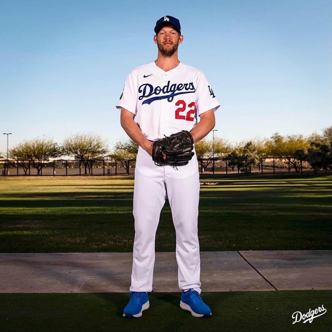 Los Angeles Dodgersのインスタグラム：「Your Champs on Photo Day.」