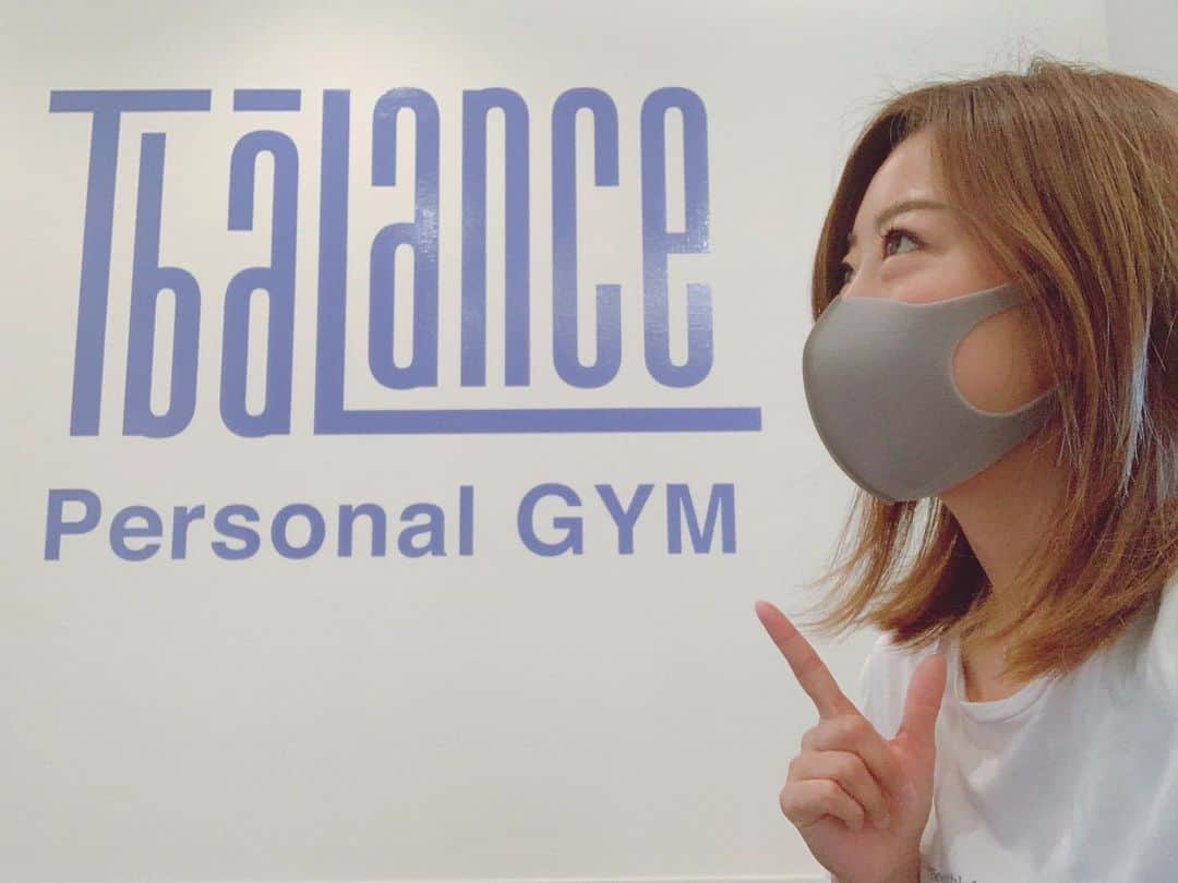 蒼井さやのインスタグラム：「今日もトレーニング @t.balance に行ってきました(｡•̀ᴗ-)✧  与那国に行っていた為しばらくトレーニングをお休みしてたので筋肉痛が怖い…w  動画は上半身のトレーニング。 胸筋と肩甲骨のあたりの筋肉を強化。  @t.balance は3月にまた新しく大阪に1店舗、東京に3店舗オープン予定なんだとか( ☉_☉)✨ｽｹﾞｰ  今なら入会金(¥59,800)が無料になるキャンペーン中だよ！！  #tbalance  #ティーバランス #パーソナルジム #パーソナルトレーニング  #ジム #ジム女子  #トレーニング #自粛太り #運動不足解消  #美容 #PR」