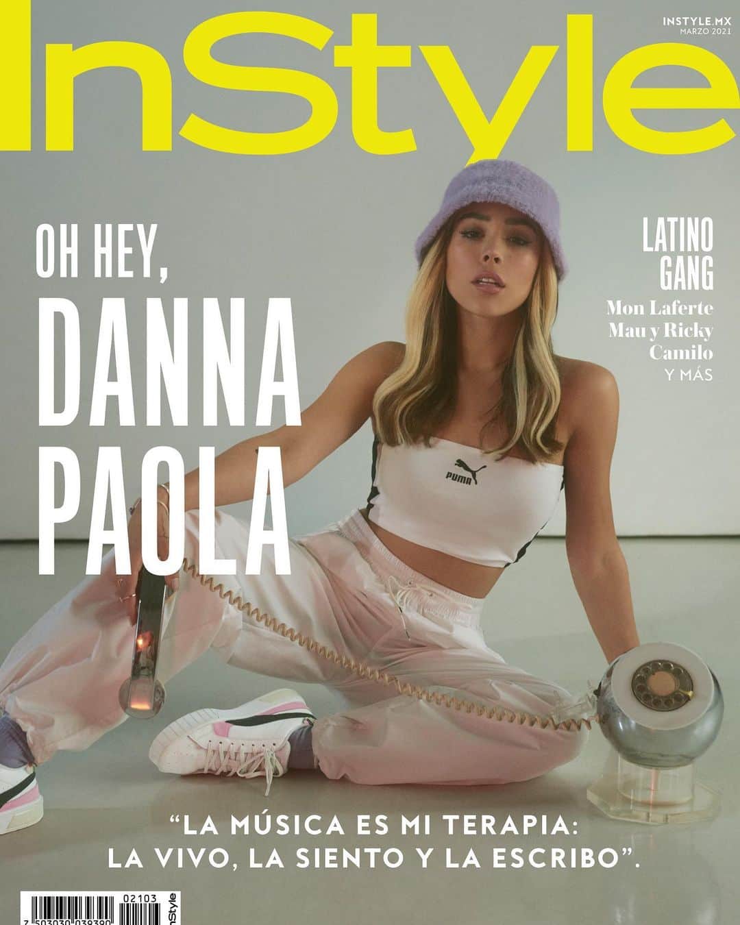 Danna Paolaのインスタグラム：「@instylemexico 🤍 thank you all!!! - 📸 by @tawfick  - @pumamexico  - Glam by @emmimua & @alvarezomar」